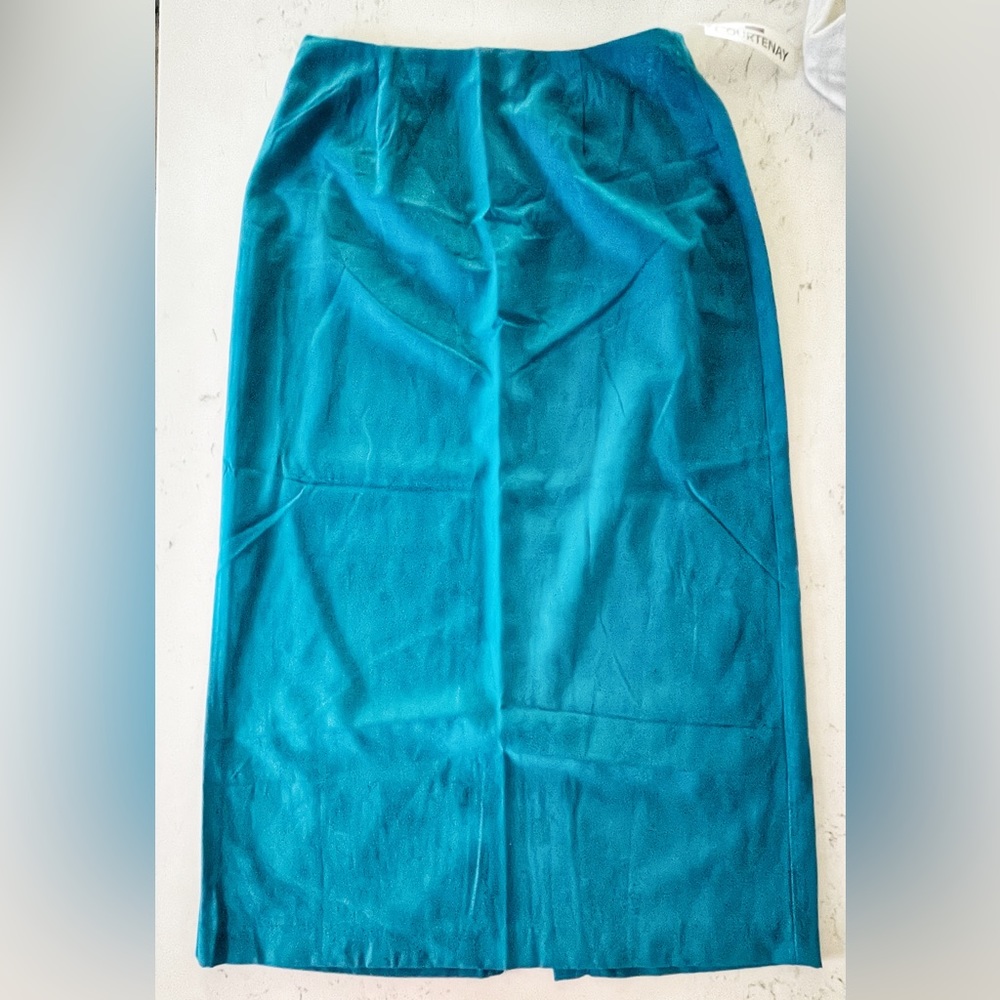 Courtenay 90’s Vintage Turquoise Faux Suede Maxi Skirt Size 10 NWT